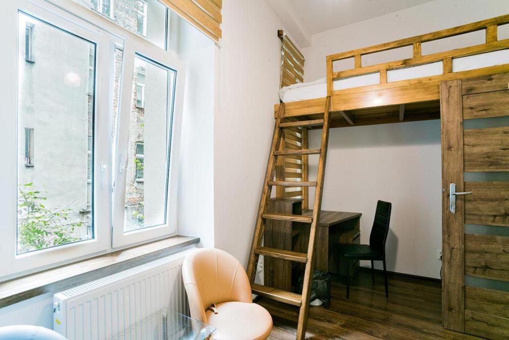 Cozy & Big Rooms In Old Town Krasków Dış mekan fotoğraf