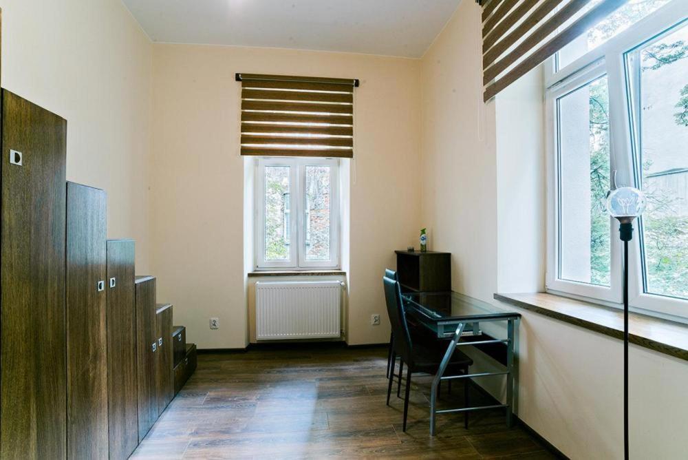 Cozy & Big Rooms In Old Town Krasków Dış mekan fotoğraf